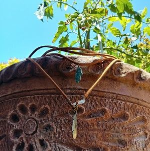 Hamsa hand/clear quartz choker